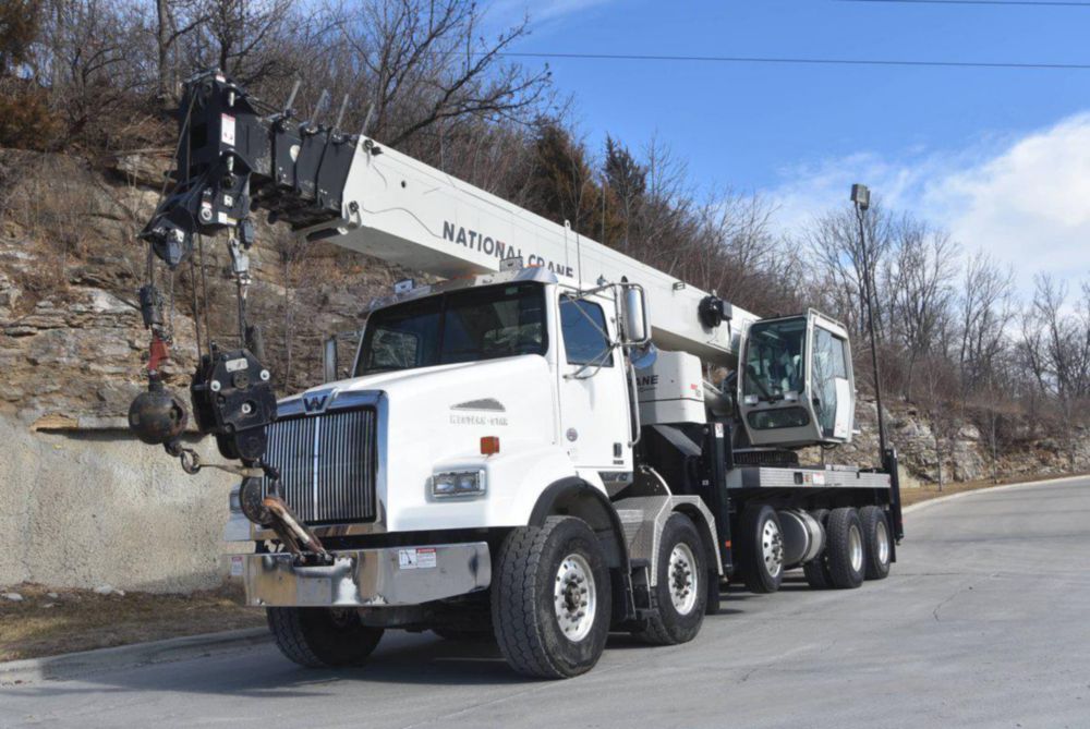 60 tons 128 ft Boom Truck