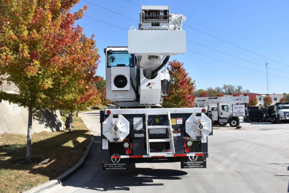 50 tons 102-128 ft Boom Truck