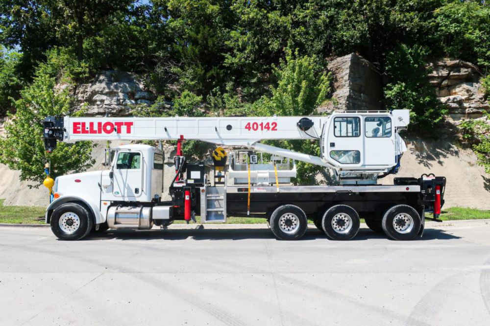 40 tons 142 ft Boom Truck