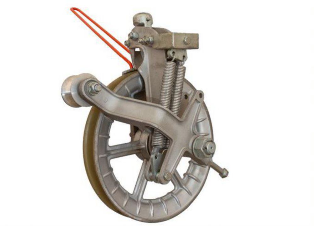CTOS BTTV-31 Grounded Urethane Lined Helicopter Block 12-46" Dia. Sheave & Grounding Arm