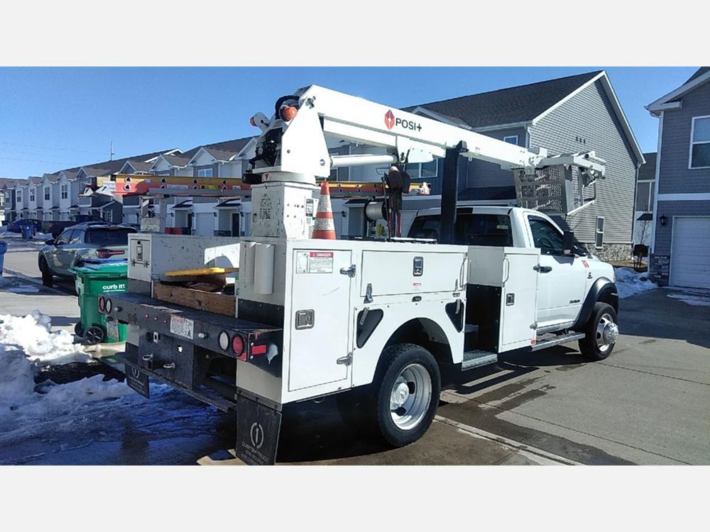 2022 Dodge Ram 5500 4x4 Posi Plus Cable Placer Truck