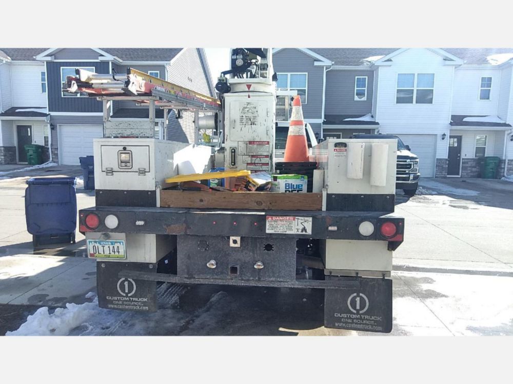 2022 Dodge Ram 5500 4x4 Posi Plus Cable Placer Truck