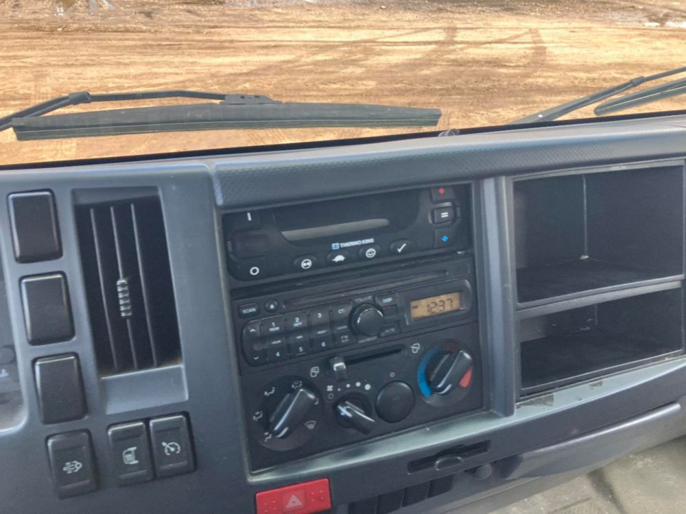2014 Isuzu NPR Thermo-King T-680R Reefer Truck
