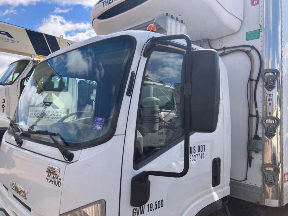 2014 Isuzu NPR Thermo-King T-680R Reefer Truck