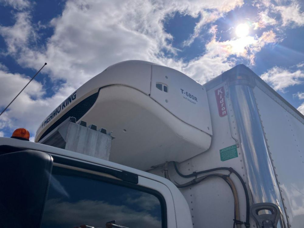 2014 Isuzu NPR Thermo-King T-680R Reefer Truck