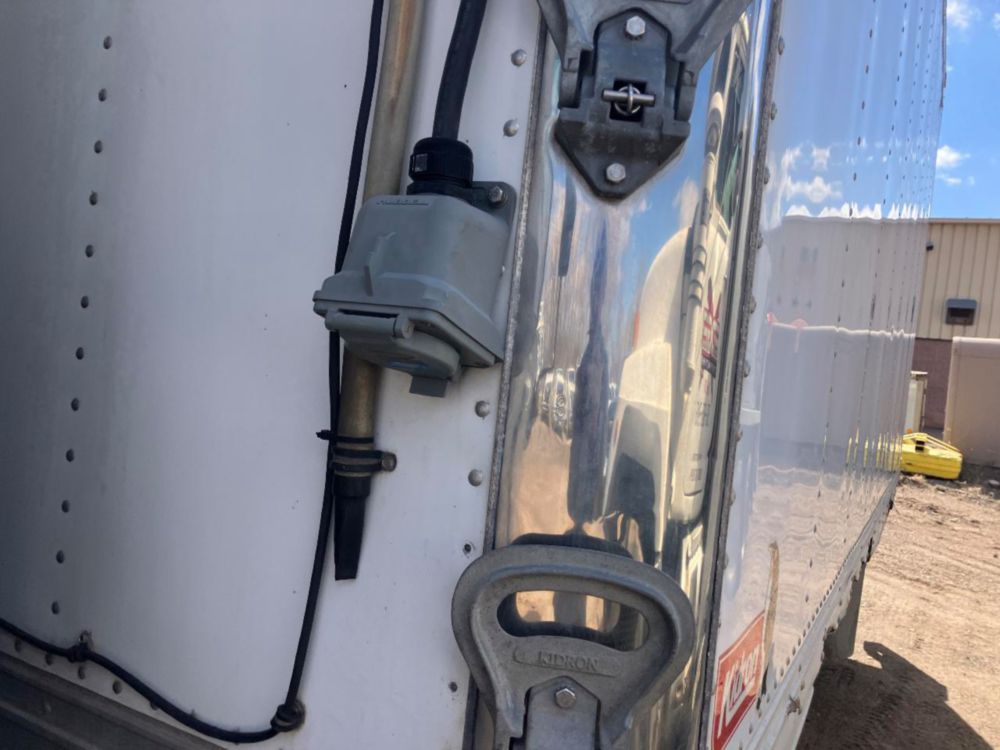 2014 Isuzu NPR Thermo-King T-680R Reefer Truck