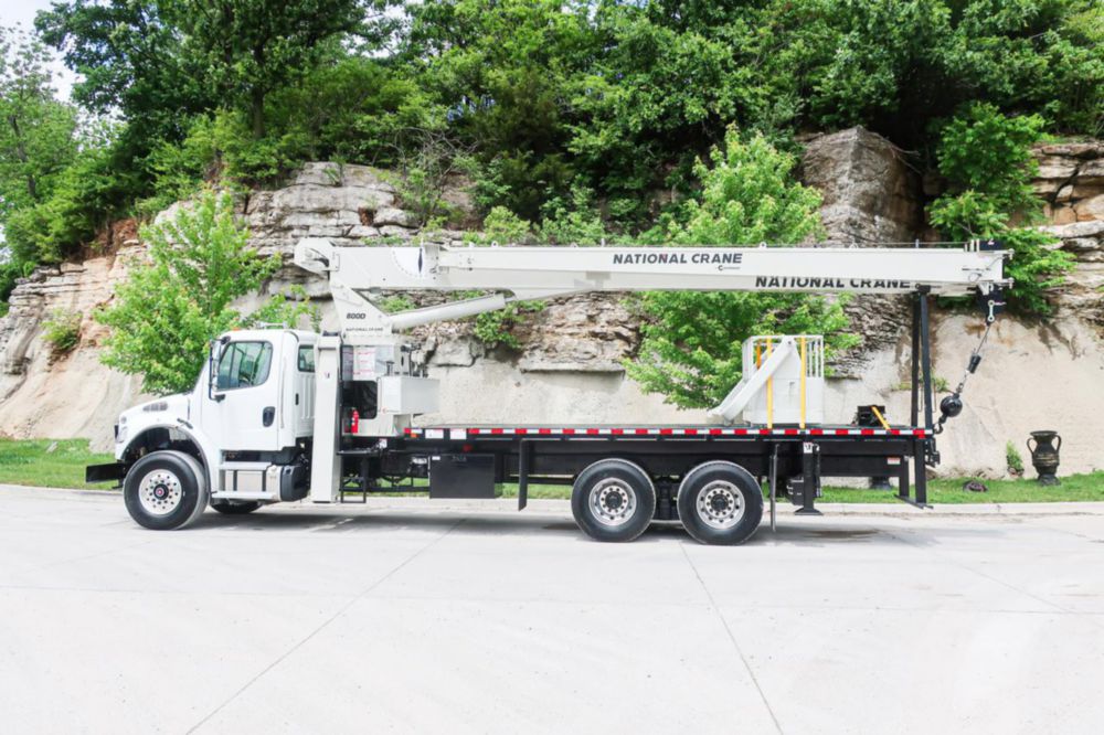 23 tons 100 ft AWD Boom Truck