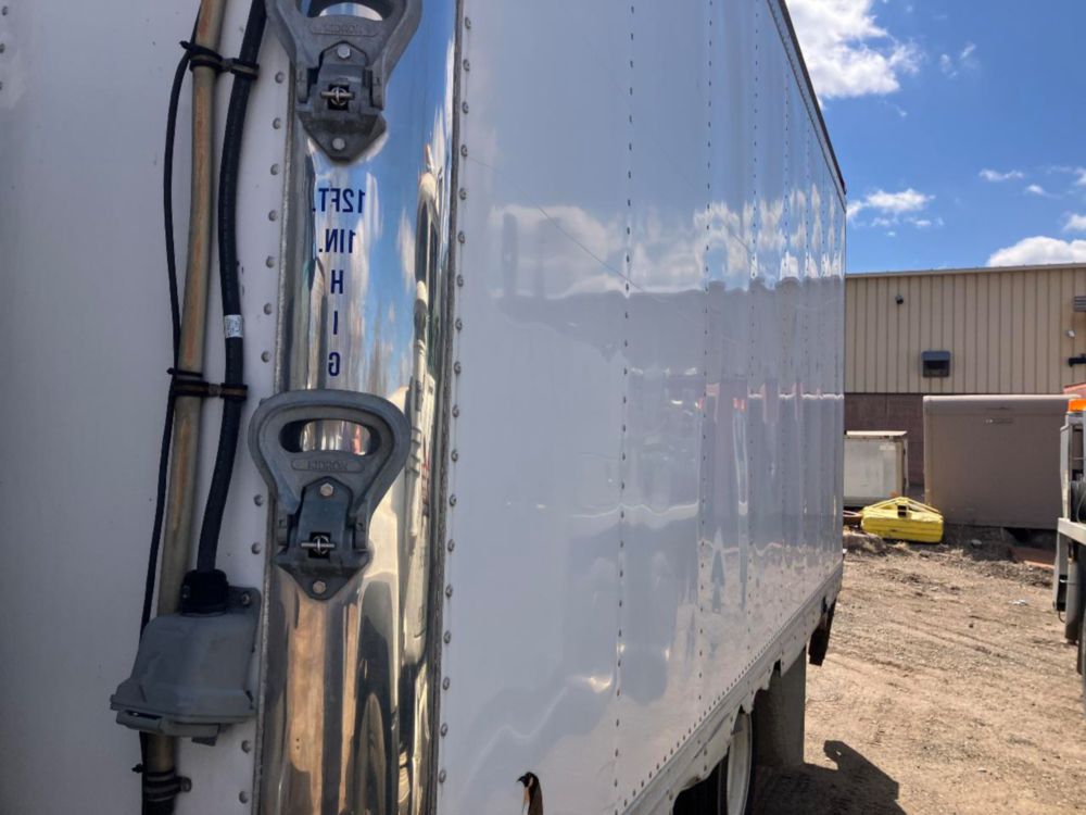 2014 Isuzu NPR Thermo-King T-680R Reefer Truck