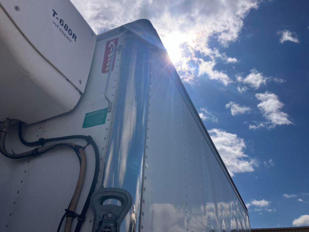 2014 Isuzu NPR Thermo-King T-680R Reefer Truck