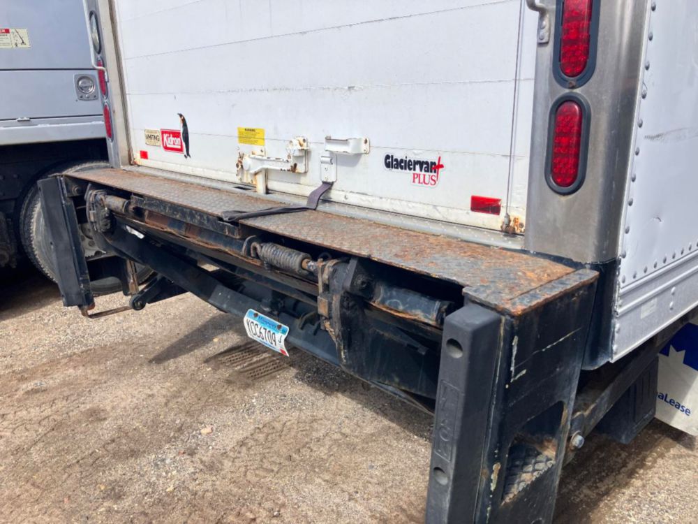 2014 Isuzu NPR Thermo-King T-680R Reefer Truck