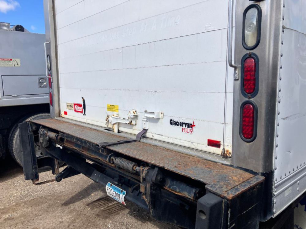 2014 Isuzu NPR Thermo-King T-680R Reefer Truck