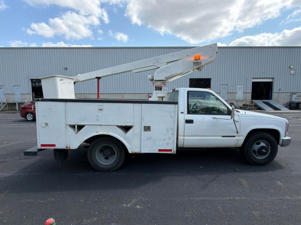 2000 GMC 3500 Versalift TEL-29N Versalift Bucket Truck