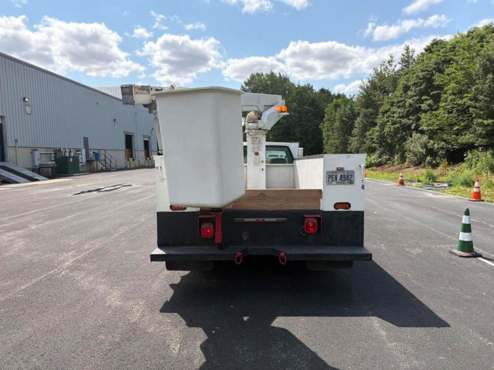 2000 GMC 3500 Versalift TEL-29N Versalift Bucket Truck