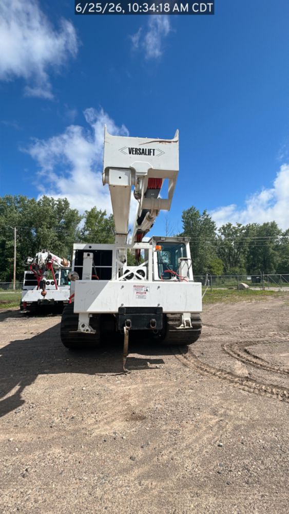 2016 CTRAC-8000 Tracked Versalift VST-9500-I Bucket