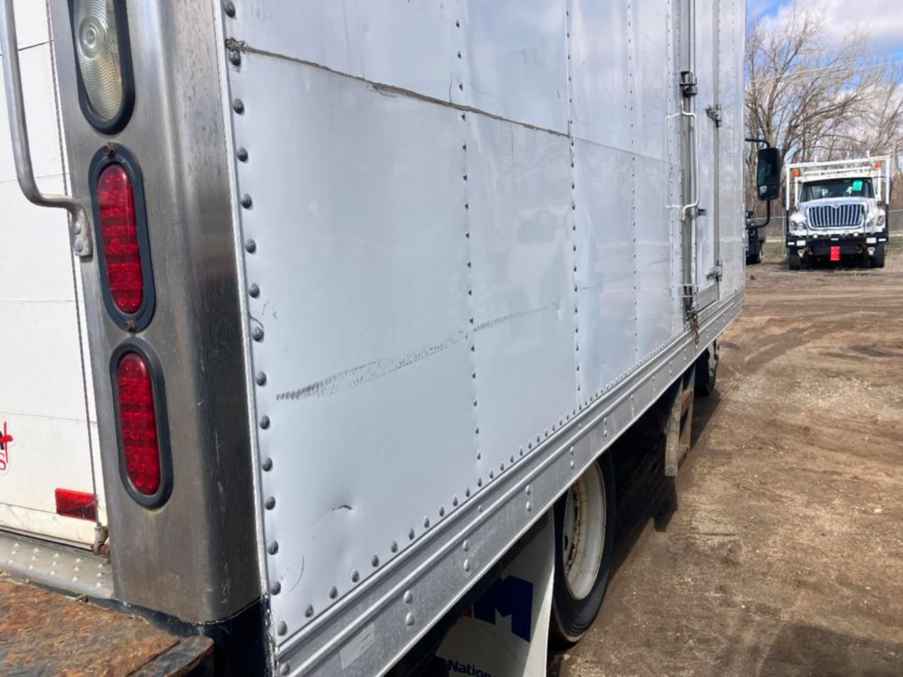 2014 Isuzu NPR Thermo-King T-680R Reefer Truck