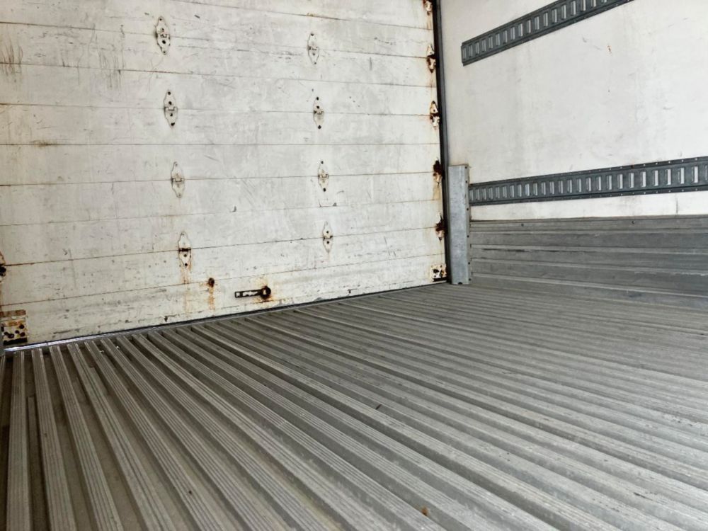 2014 Isuzu NPR Thermo-King T-680R Reefer Truck
