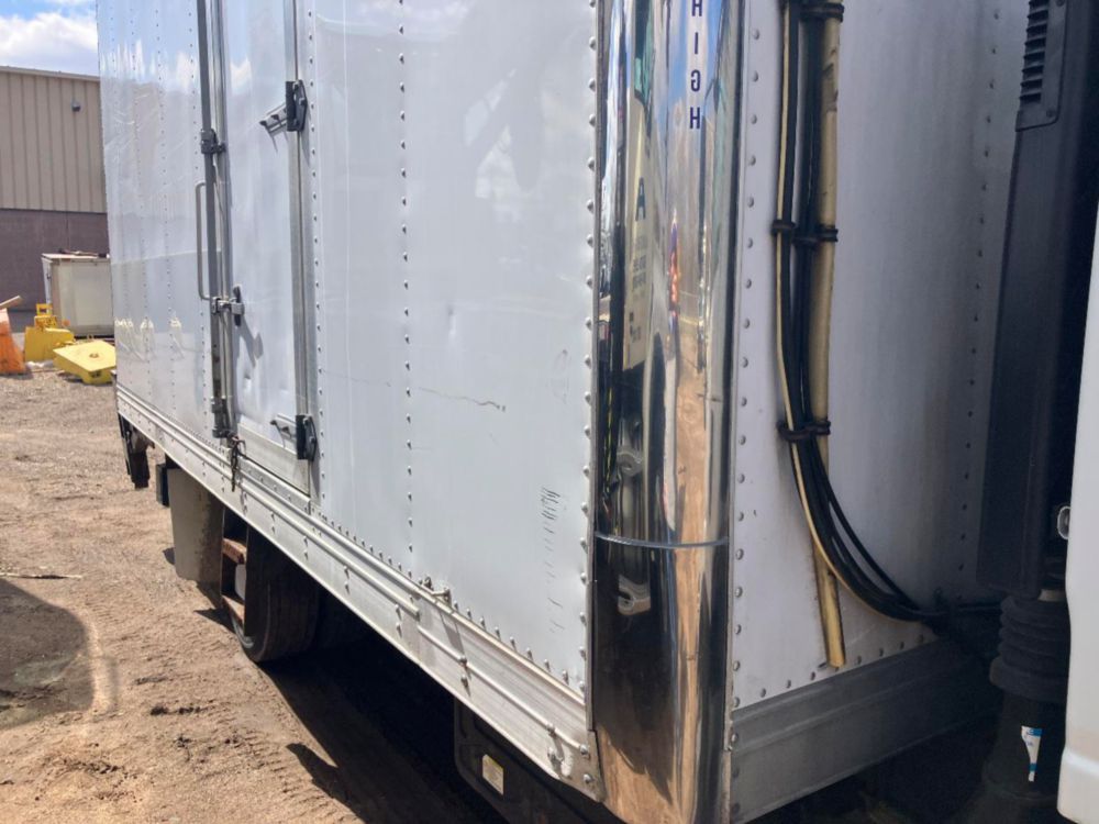 2014 Isuzu NPR Thermo-King T-680R Reefer Truck