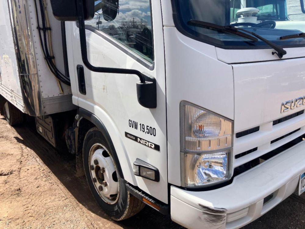 2014 Isuzu NPR Thermo-King T-680R Reefer Truck