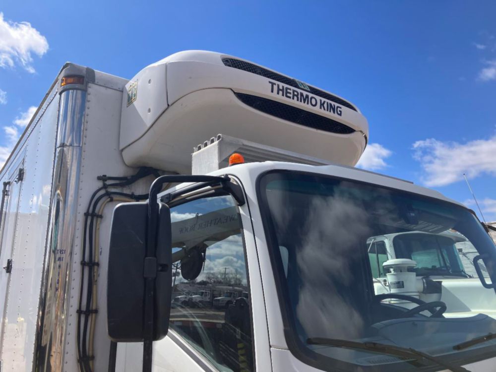 2014 Isuzu NPR Thermo-King T-680R Reefer Truck