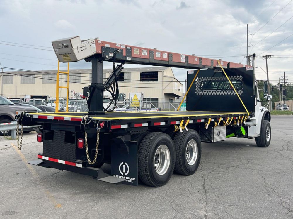 2026 Freightliner M2106 6x4 Load King PREMIER 37' Conveyor Truck