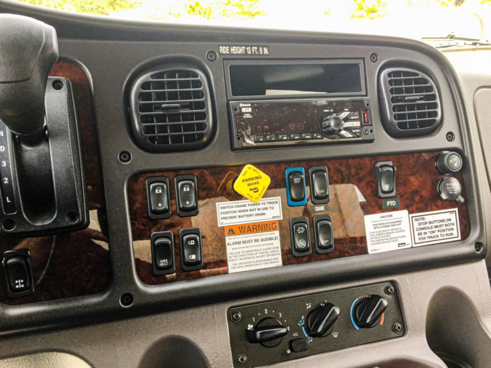 18 tons 70 ft AWD Boom Truck