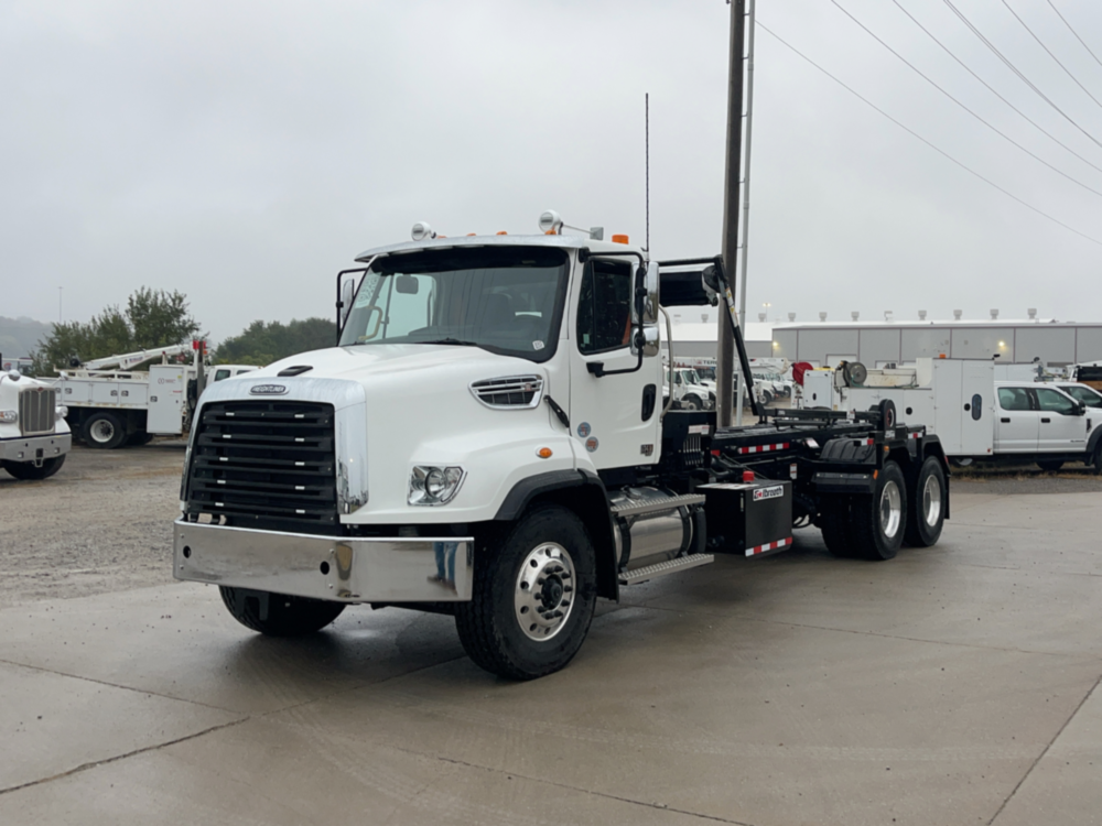 2026 Freightliner 114SD 6x4 Galbreath U5-EX-174 Roll-Off Truck