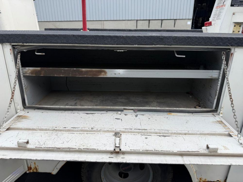 2000 GMC 3500 Versalift TEL-29N Versalift Bucket Truck