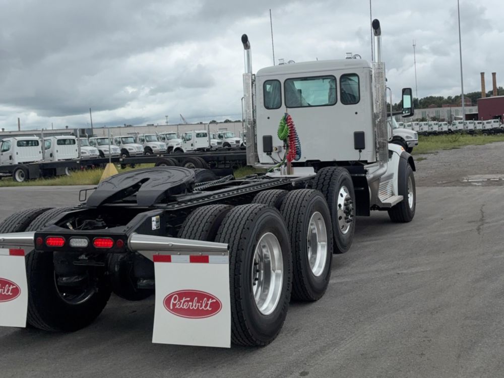 Peterbilt 567 Road Tractor on 2027 Peterbilt 567 8x4