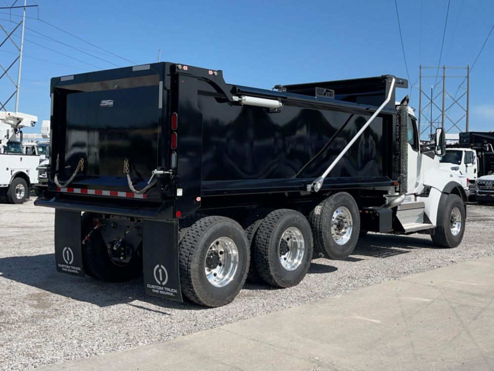 2027 Kenworth T880 8x4 Dump Truck
