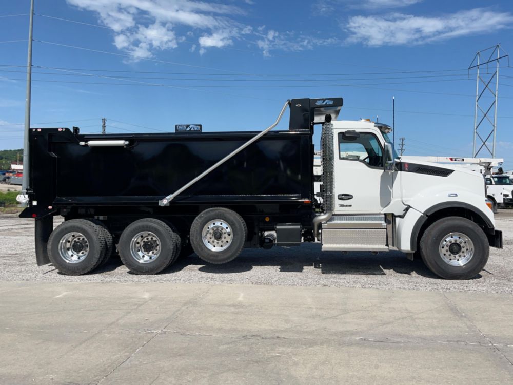 2027 Kenworth T880 8x4 Dump Truck