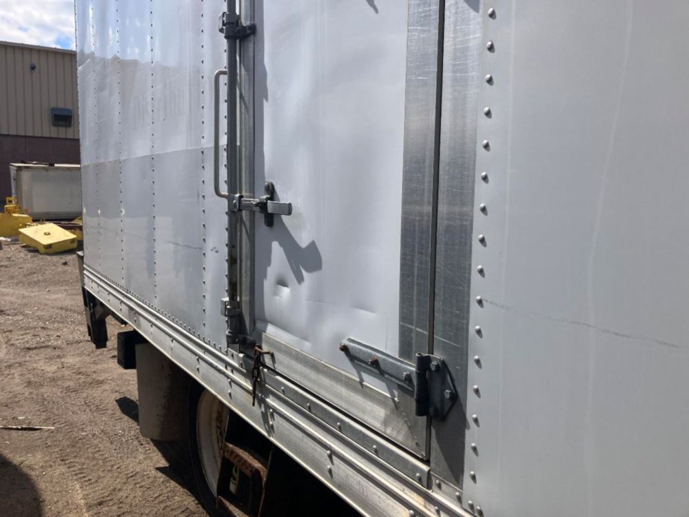 2014 Isuzu NPR Thermo-King T-680R Reefer Truck