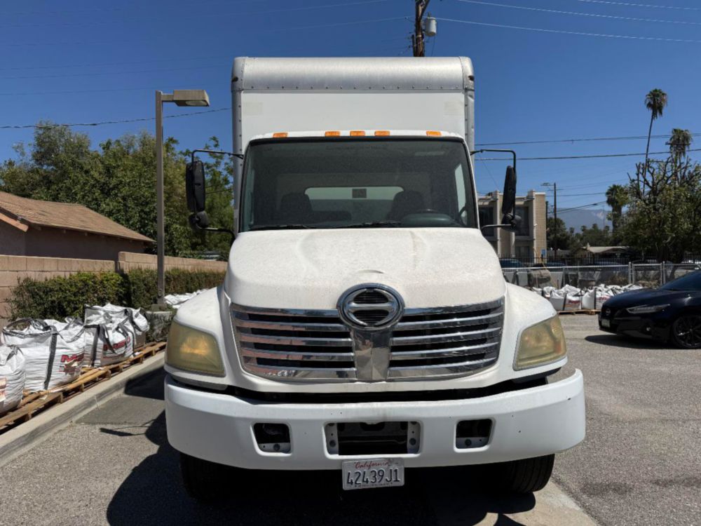2007 Single Hino 268 Box Truck