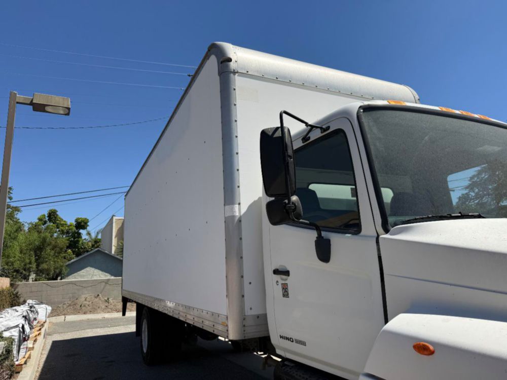 2007 Single Hino 268 Box Truck