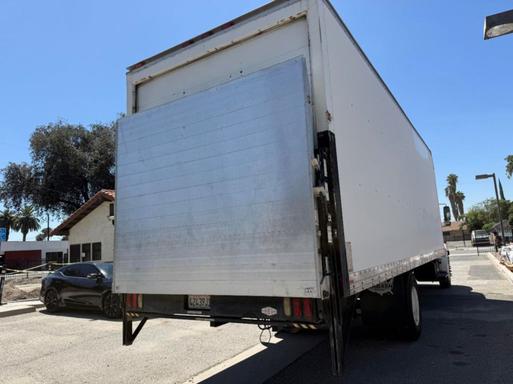 2007 Single Hino 268 Box Truck