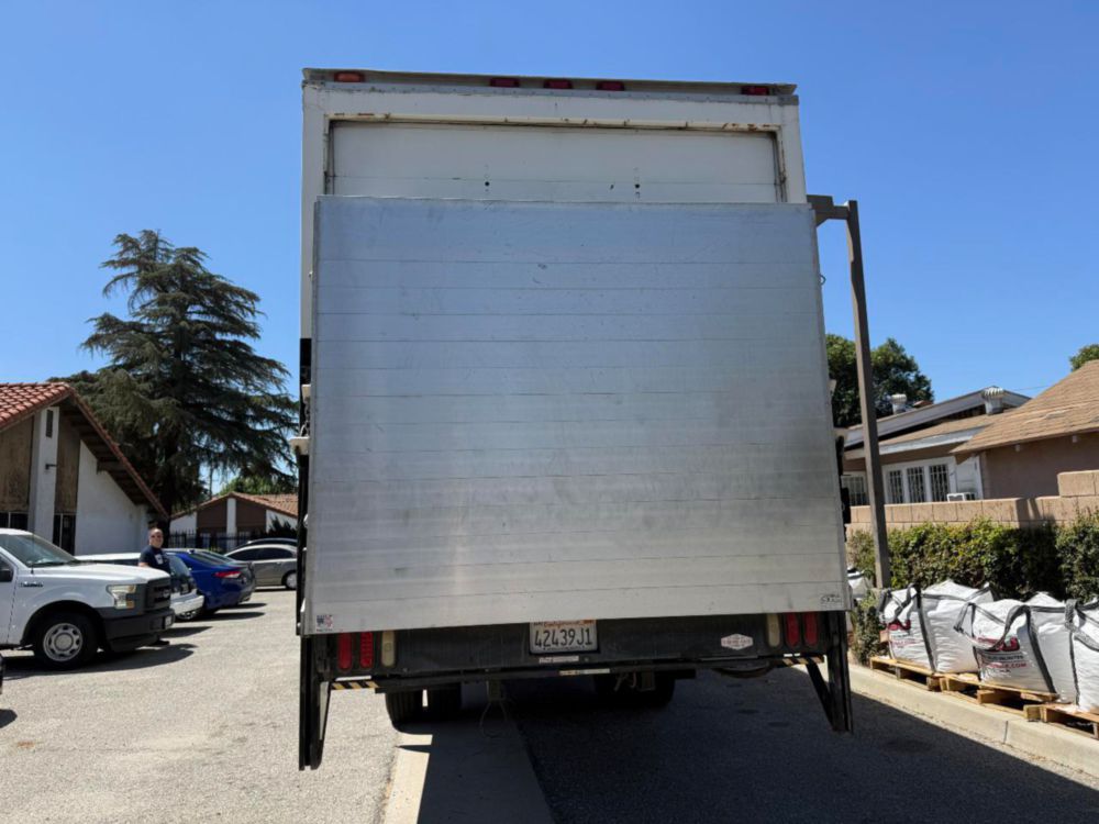 2007 Single Hino 268 Box Truck