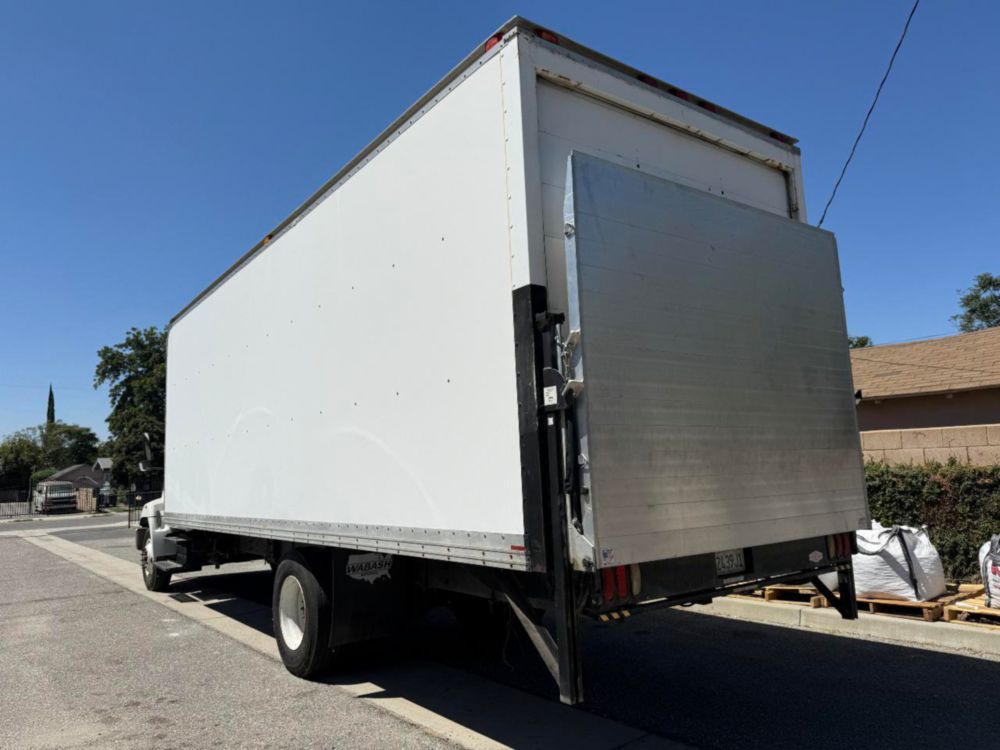2007 Single Hino 268 Box Truck
