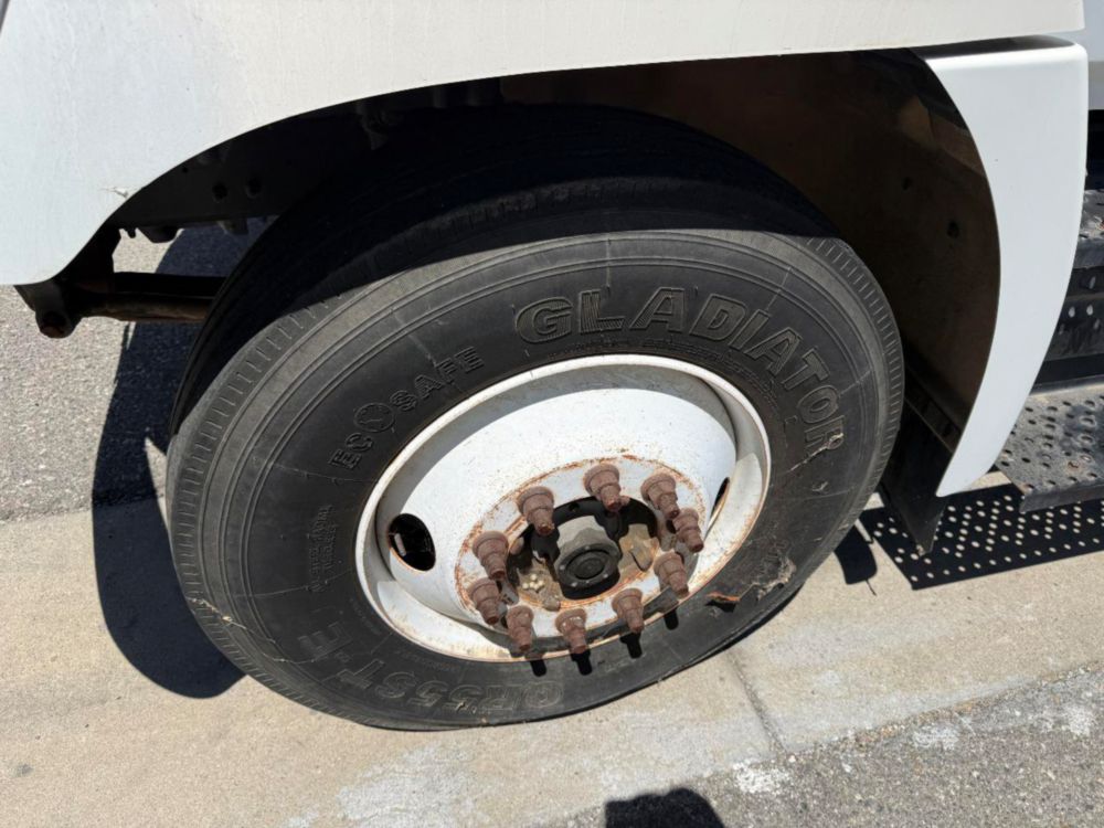 2007 Single Hino 268 Box Truck