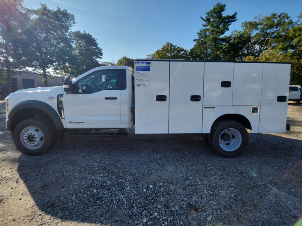 Ford F600 4x4 Service Truck