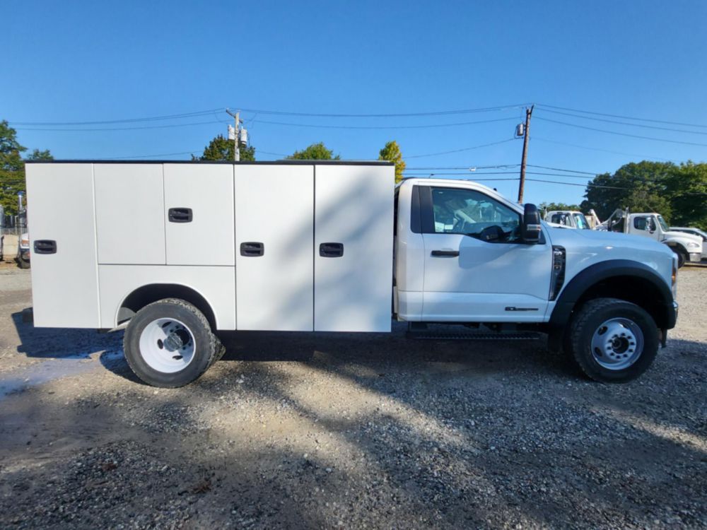 Ford F600 4x4 Service Truck