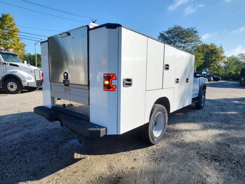 Ford F600 4x4 Service Truck
