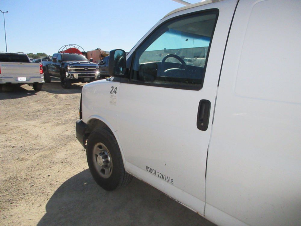 2015 Chevrolet Express 2500 Cargo Van