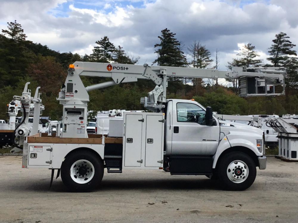 2023 Ford F750 4x2 Posi Plus 800-40 Cable Placer