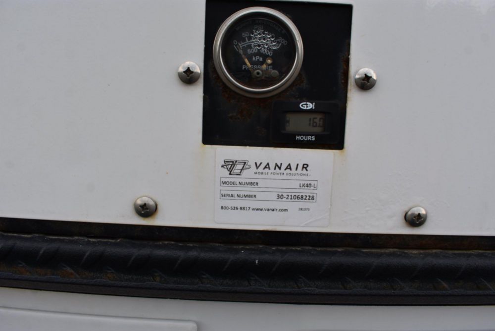 2021 Chevrolet 5500 4x4 Load King Voyager 7522 Service Truck