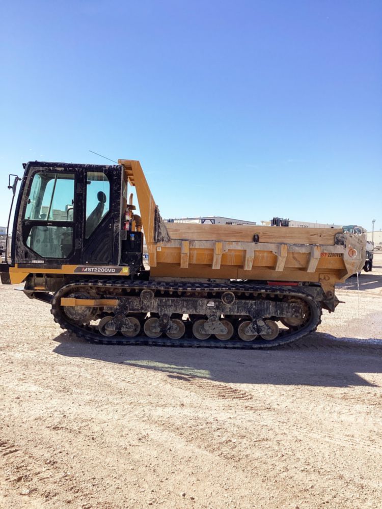 2018 Morooka MST-2200VD Crawler With Dump Bed