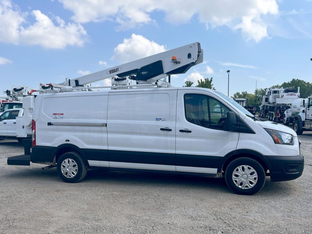 Ford TRANSIT T350 4x2 Versalift Vantel-29-NE Bucket Truck
