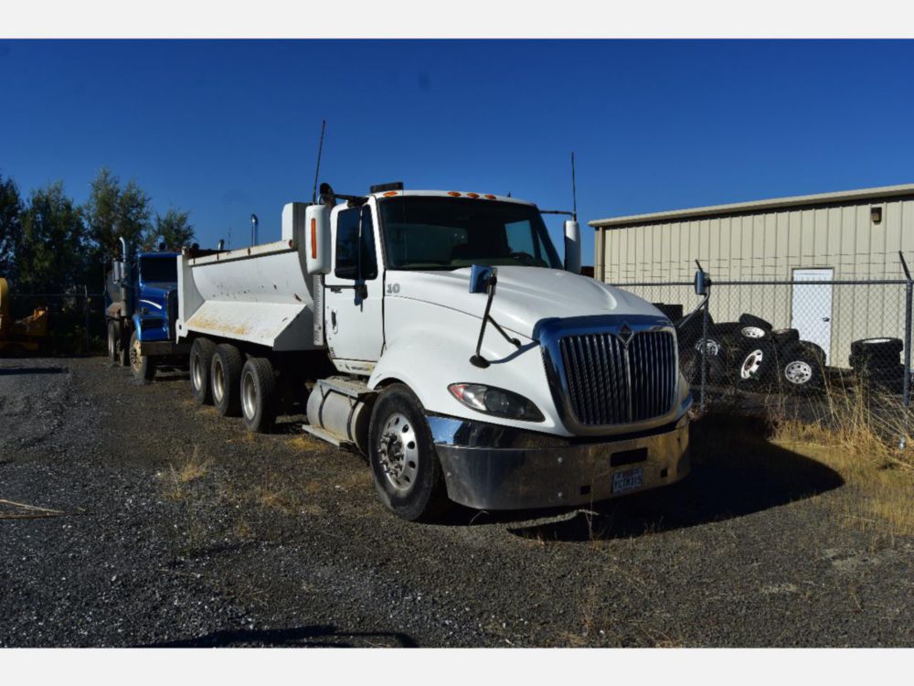 2010 Int'l Prostar Tri-Axle Dump Truck