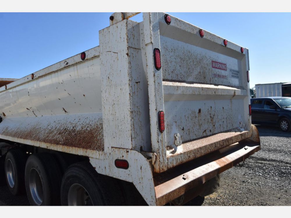 2010 Int'l Prostar Tri-Axle Dump Truck