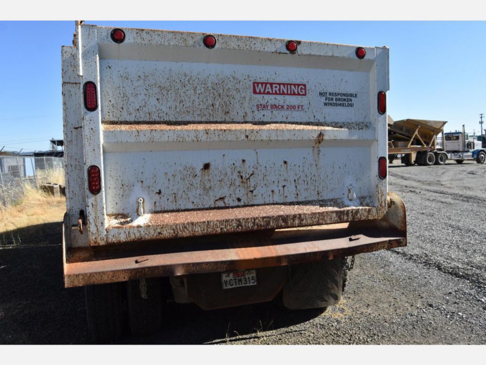 2010 Int'l Prostar Tri-Axle Dump Truck
