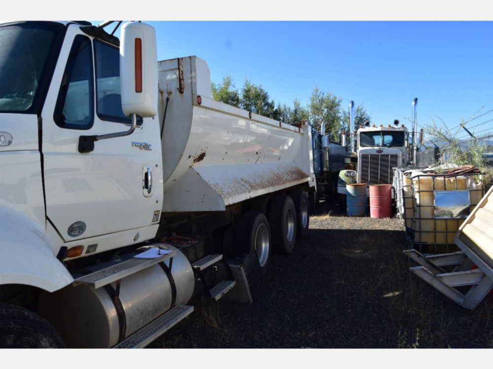 2010 Int'l Prostar Tri-Axle Dump Truck
