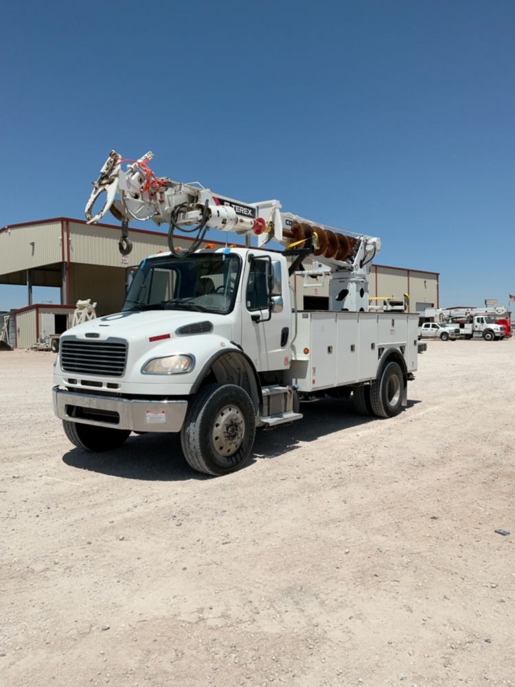 2019 Freightliner M2106 4x4 Terex C4047 Digger Derrick